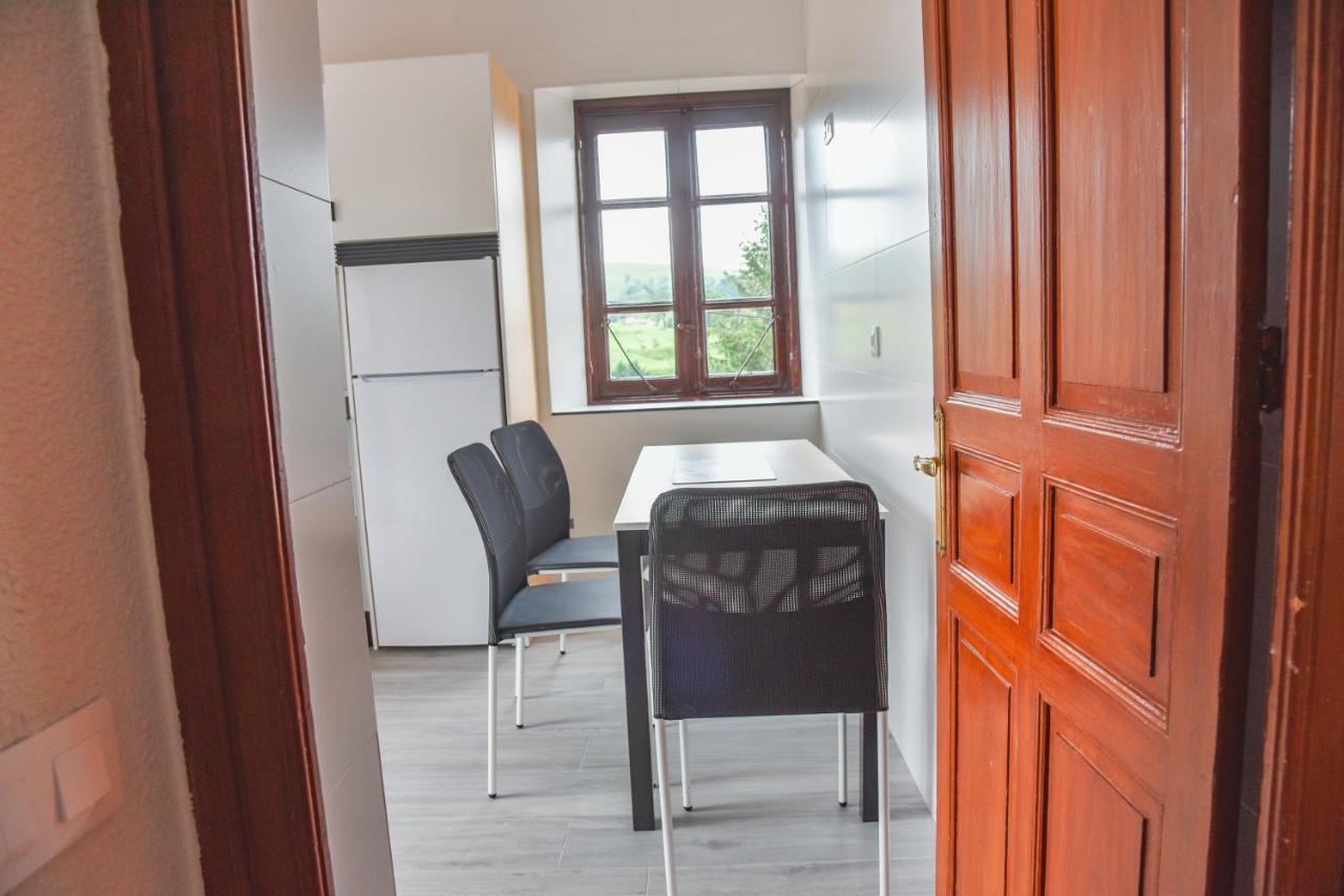 La Lombana Appartement Sobremazas Buitenkant foto